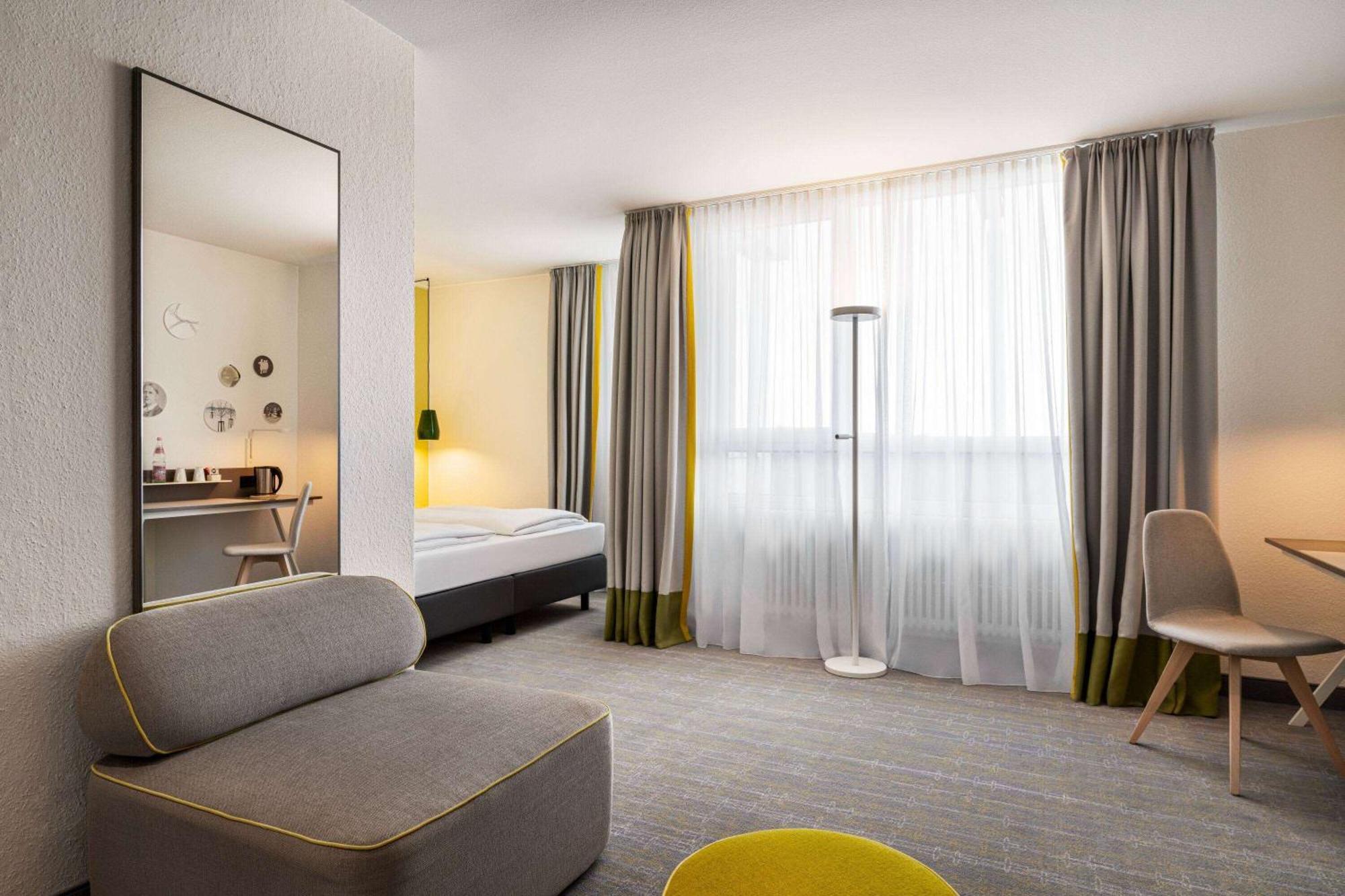 Lounge Plus Room,525711729:JPEG